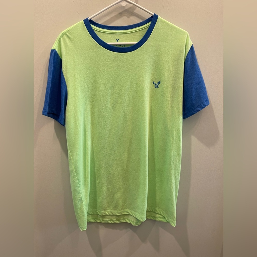 AE Outfitters large neon green & blue